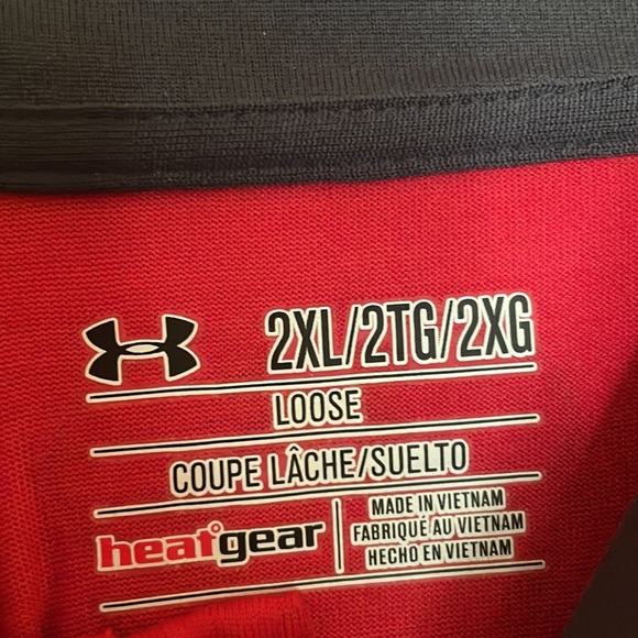 Under Armor UC 1/4 zip pullover - Picture 3 of 3